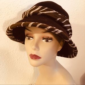 Bucket Hat, Brown Zebra Beige Trim